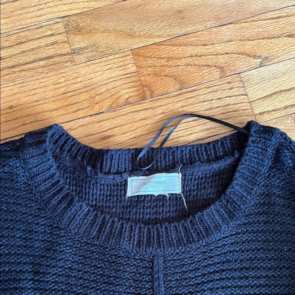Elegant Black Women's Crew Neck Sweater